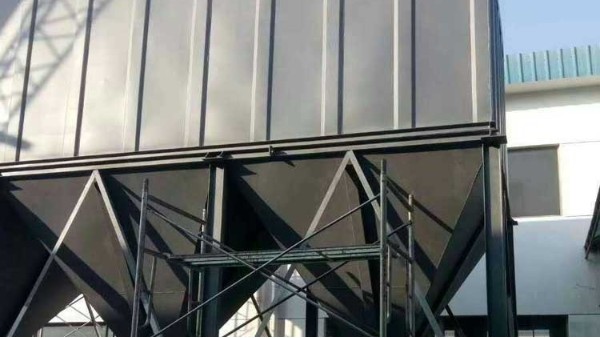 耀先脈沖布袋除塵器過濾效果99.5%，機械廠粉塵問題迎刃而解！
